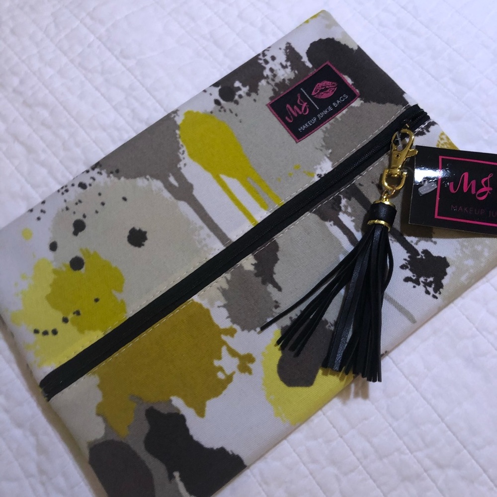 NEW Makeup Junkie Bag Size Medium Paint Splatter
